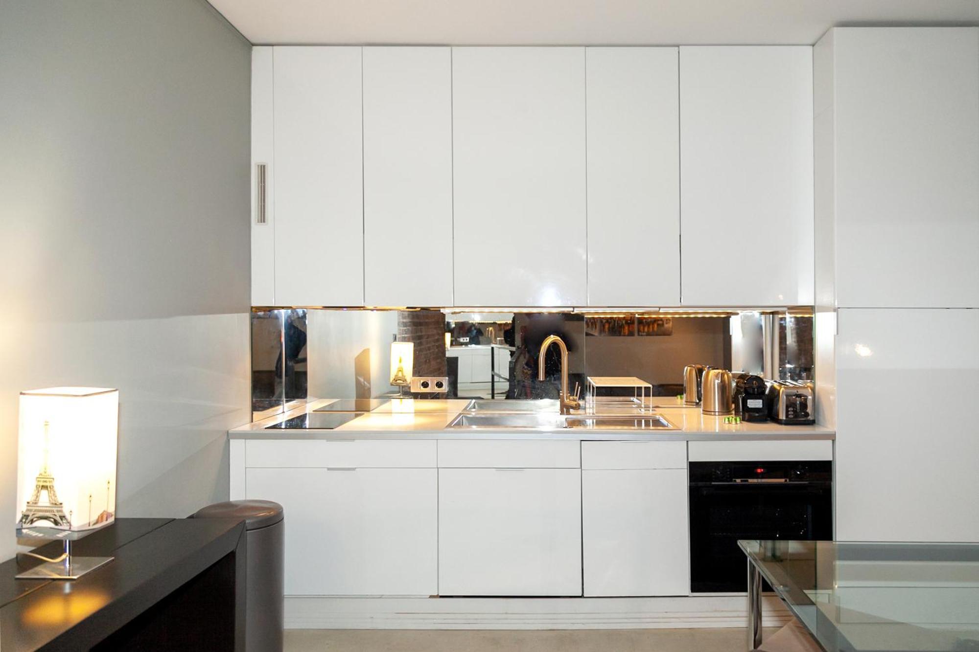 Loft Atypique Avec Terrasse, Calme Et Cosy Apartment Париж Екстериор снимка
