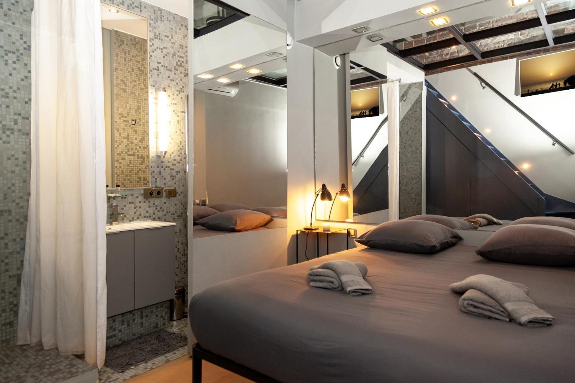 Loft Atypique Avec Terrasse, Calme Et Cosy Apartment Париж Екстериор снимка