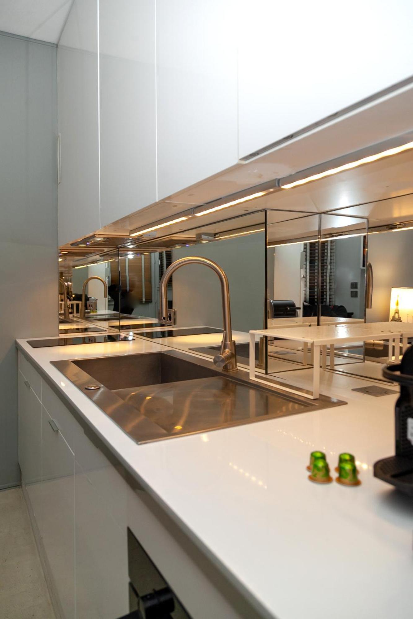 Loft Atypique Avec Terrasse, Calme Et Cosy Apartment Париж Екстериор снимка