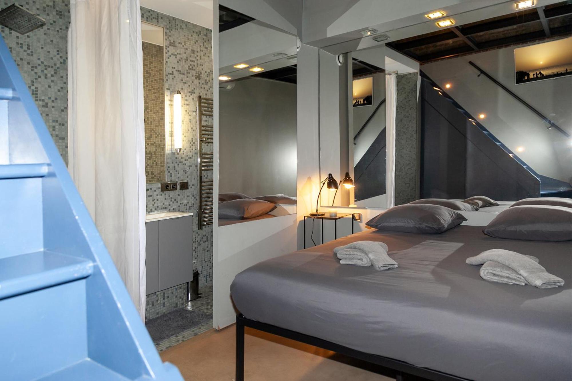 Loft Atypique Avec Terrasse, Calme Et Cosy Apartment Париж Екстериор снимка