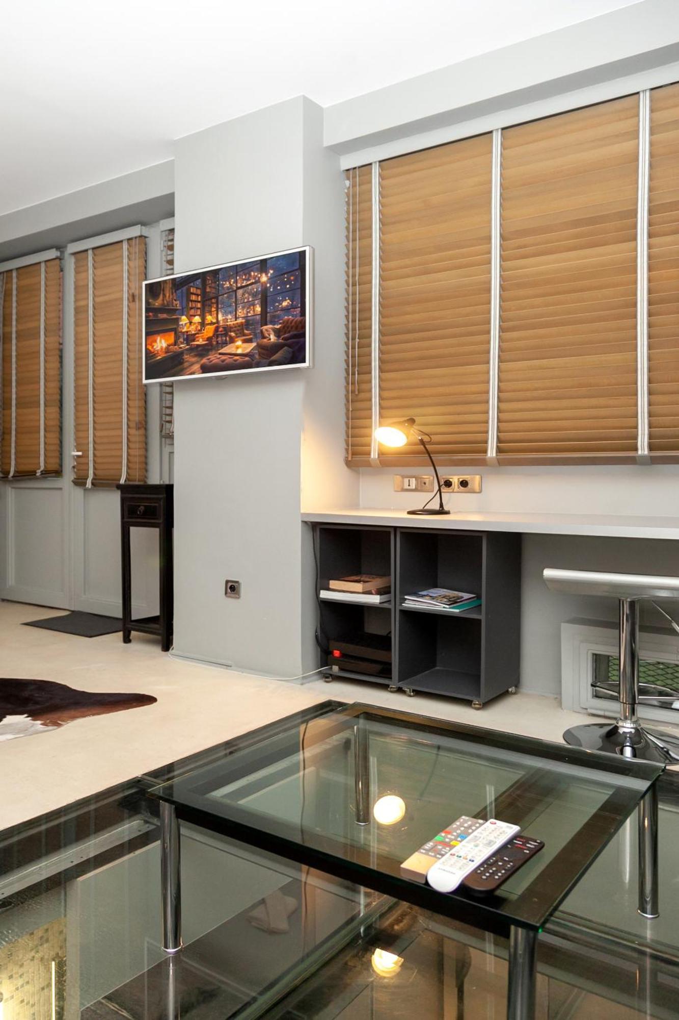Loft Atypique Avec Terrasse, Calme Et Cosy Apartment Париж Екстериор снимка